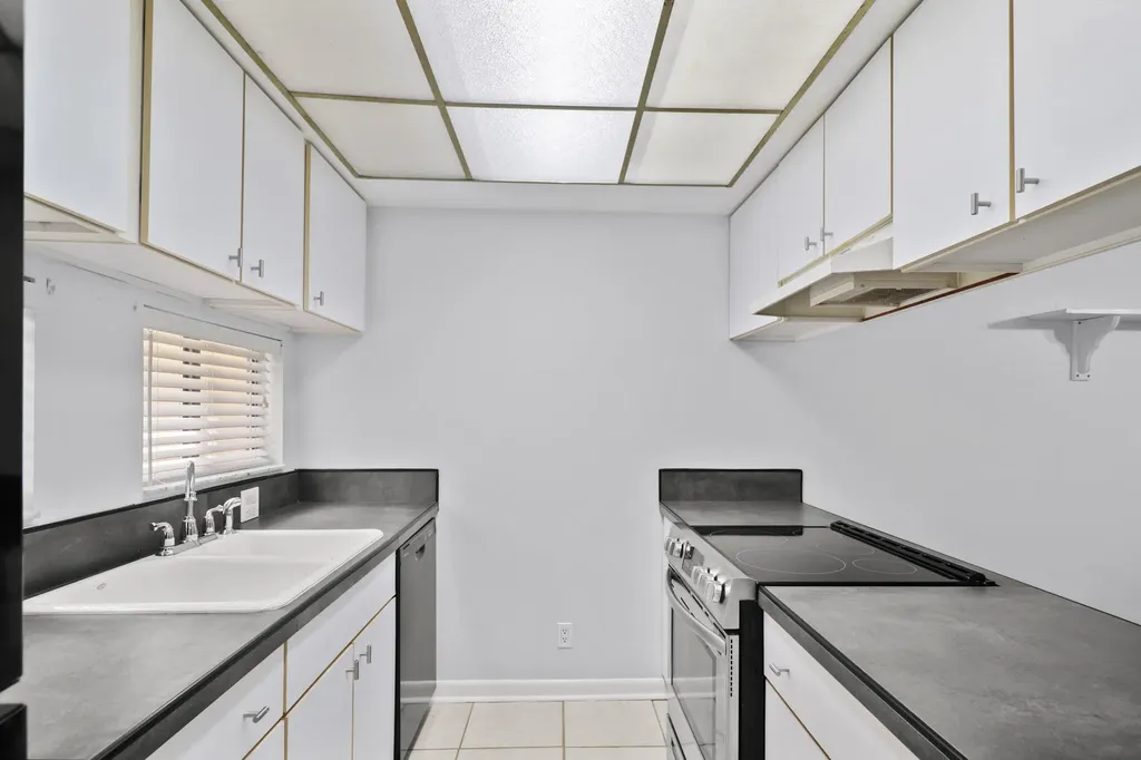 950 S Kanner Highway Stuart FL 34994