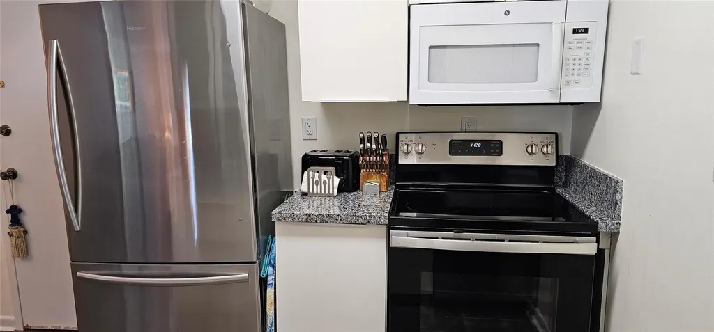 3212 NE 12th Street Pompano Beach FL 33062