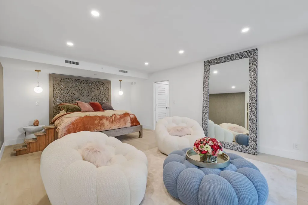 100 SE 5th Avenue Boca Raton FL 33432