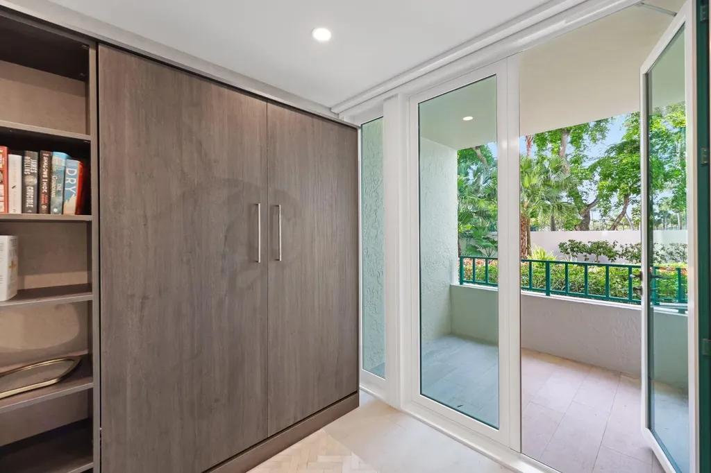 100 SE 5th Avenue Boca Raton FL 33432