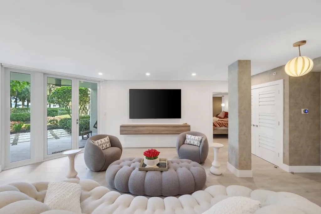 100 SE 5th Avenue Boca Raton FL 33432