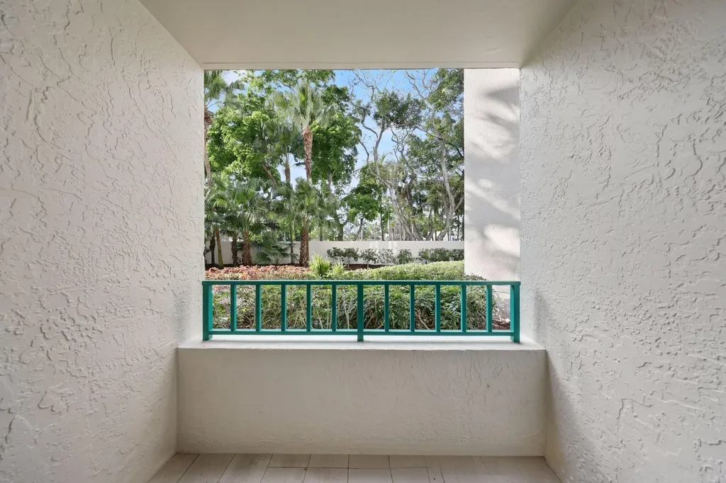 100 SE 5th Avenue Boca Raton FL 33432