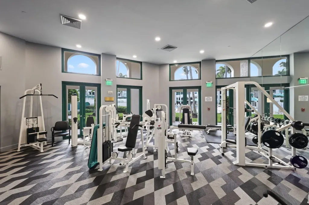 100 SE 5th Avenue Boca Raton FL 33432