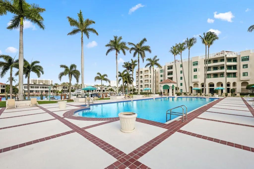 100 SE 5th Avenue Boca Raton FL 33432