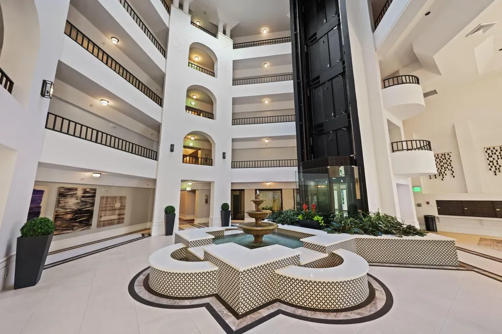 100 SE 5th Avenue Boca Raton FL 33432