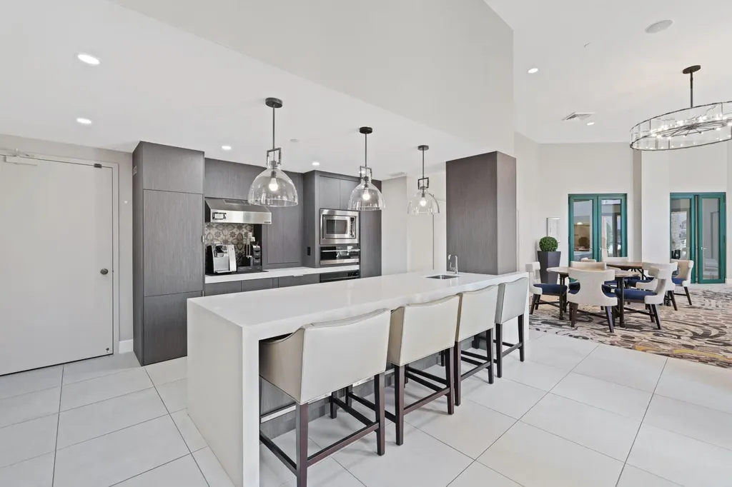 100 SE 5th Avenue Boca Raton FL 33432