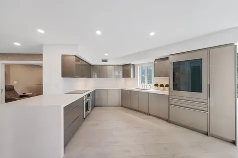 100 SE 5th Avenue Boca Raton FL 33432