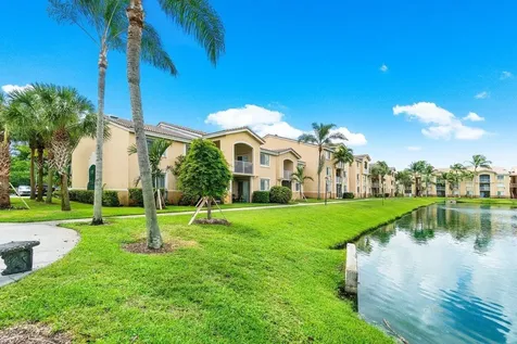 2620 S University Drive Davie FL 33328