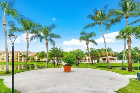 2620 S University Drive Davie FL 33328