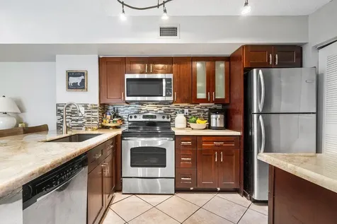 2620 S University Drive Davie FL 33328