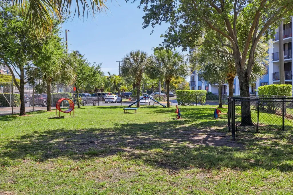 1470 NE 123rd Street North Miami FL 33161