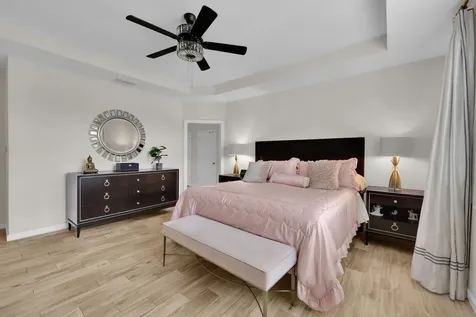 5040 Pendelton Square Vero Beach FL 32967