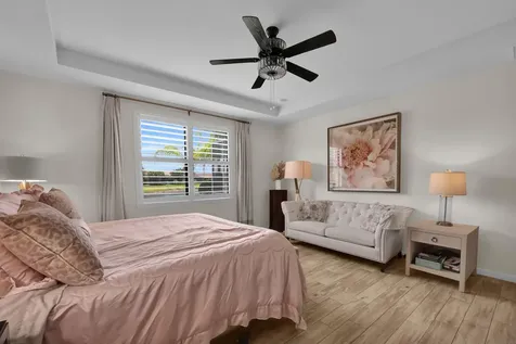 5040 Pendelton Square Vero Beach FL 32967