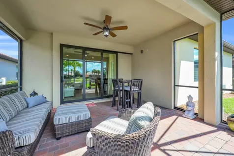 5040 Pendelton Square Vero Beach FL 32967