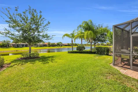 5040 Pendelton Square Vero Beach FL 32967