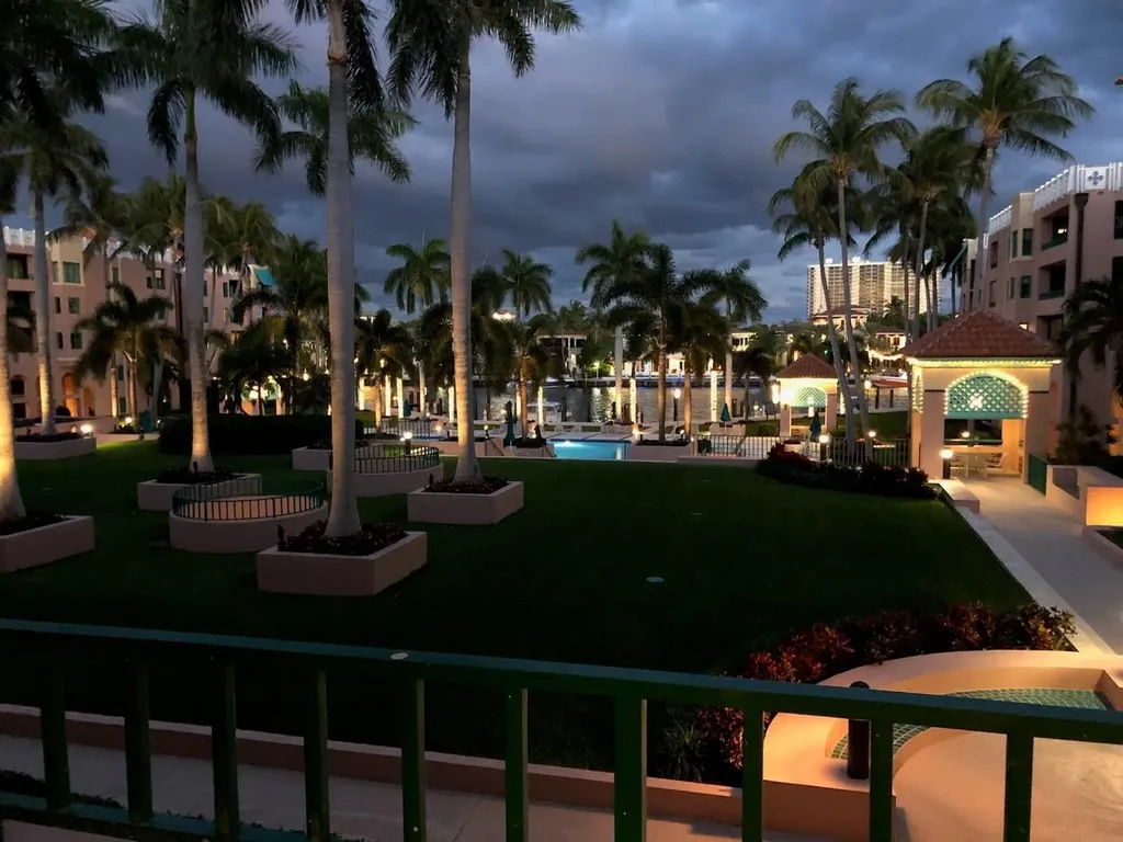 120 SE 5th Avenue Boca Raton FL 33432