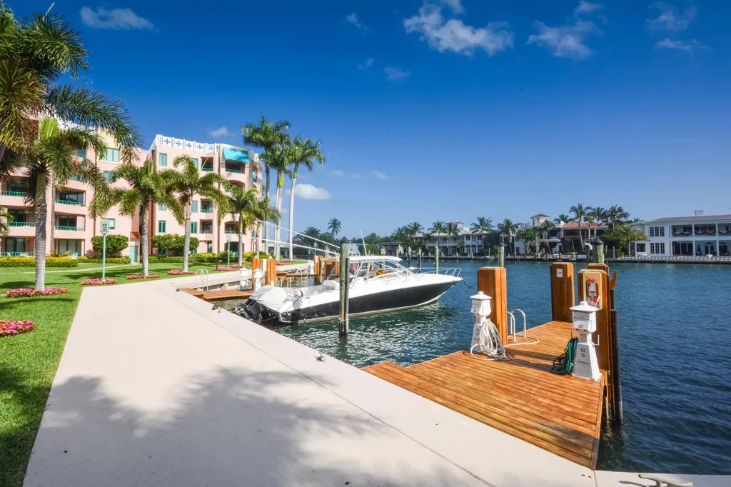 120 SE 5th Avenue Boca Raton FL 33432