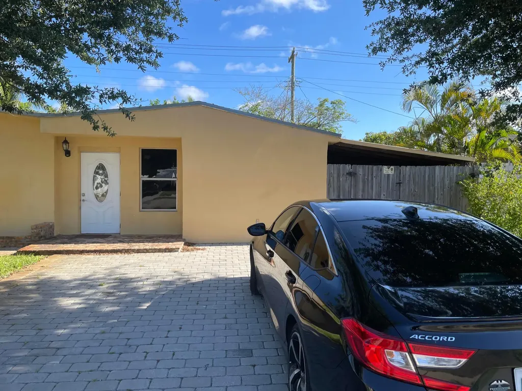 265 NE 46th Street Deerfield Beach FL 33064