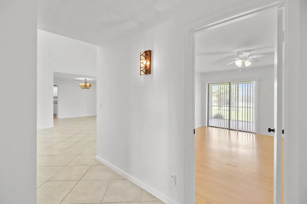 65 W Pinehill Trail W Tequesta FL 33469