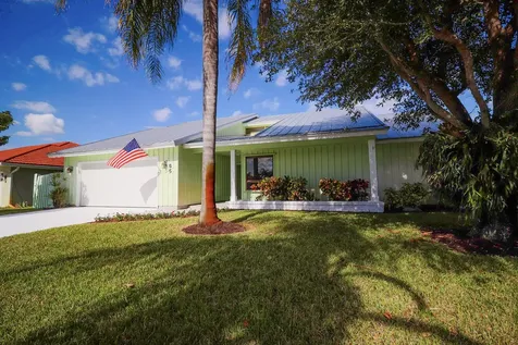 65 W Pinehill Trail W Tequesta FL 33469