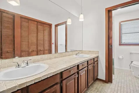 65 W Pinehill Trail W Tequesta FL 33469