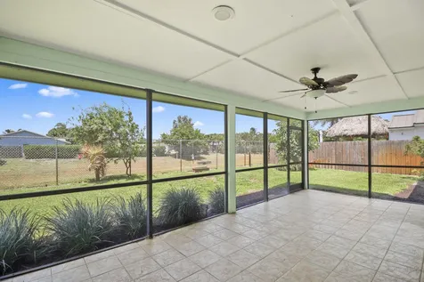 65 W Pinehill Trail W Tequesta FL 33469