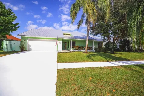 65 W Pinehill Trail W Tequesta FL 33469