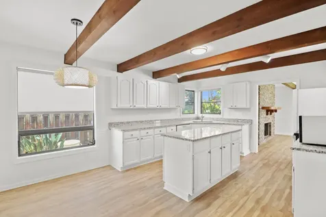 65 W Pinehill Trail W Tequesta FL 33469