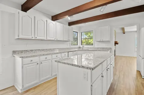65 W Pinehill Trail W Tequesta FL 33469