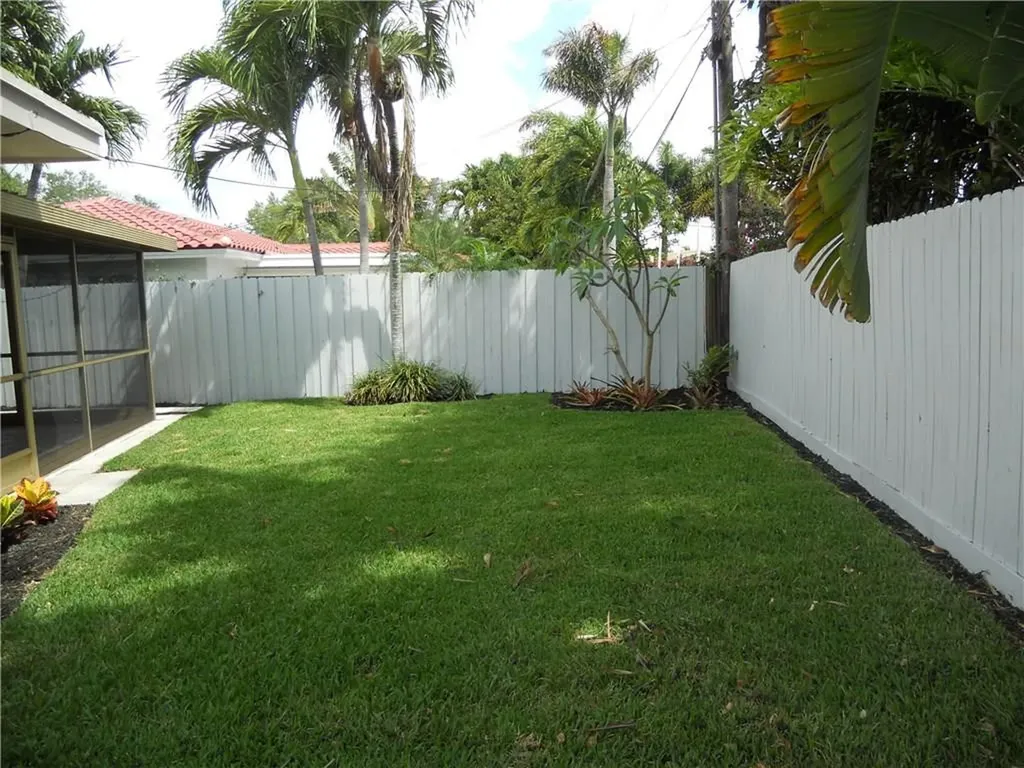 5910 NE 21st Way Fort Lauderdale FL 33308