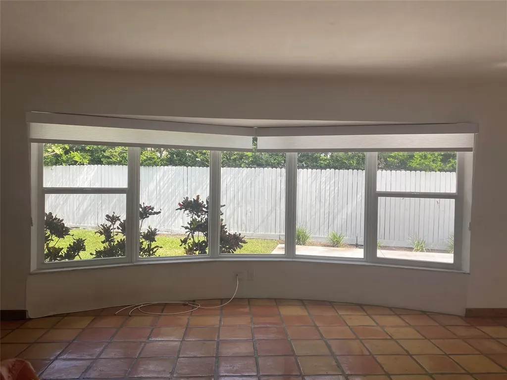 5910 NE 21st Way Fort Lauderdale FL 33308