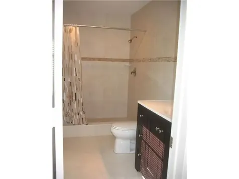 5910 NE 21st Way Fort Lauderdale FL 33308