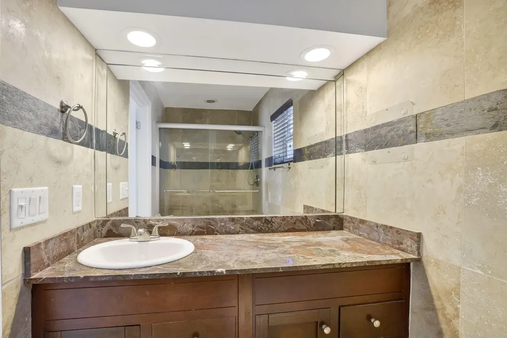 3221 NE 15th Street Pompano Beach FL 33062