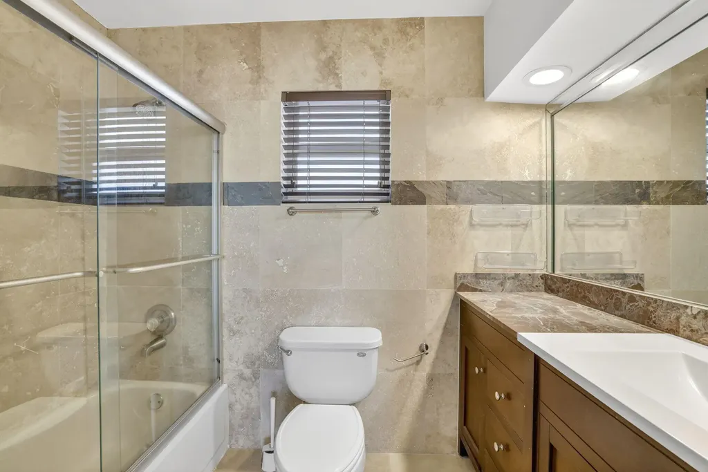 3221 NE 15th Street Pompano Beach FL 33062