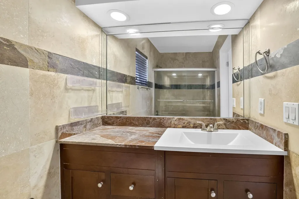 3221 NE 15th Street Pompano Beach FL 33062