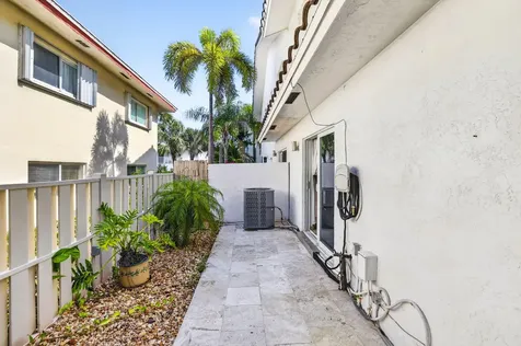 3221 NE 15th Street Pompano Beach FL 33062