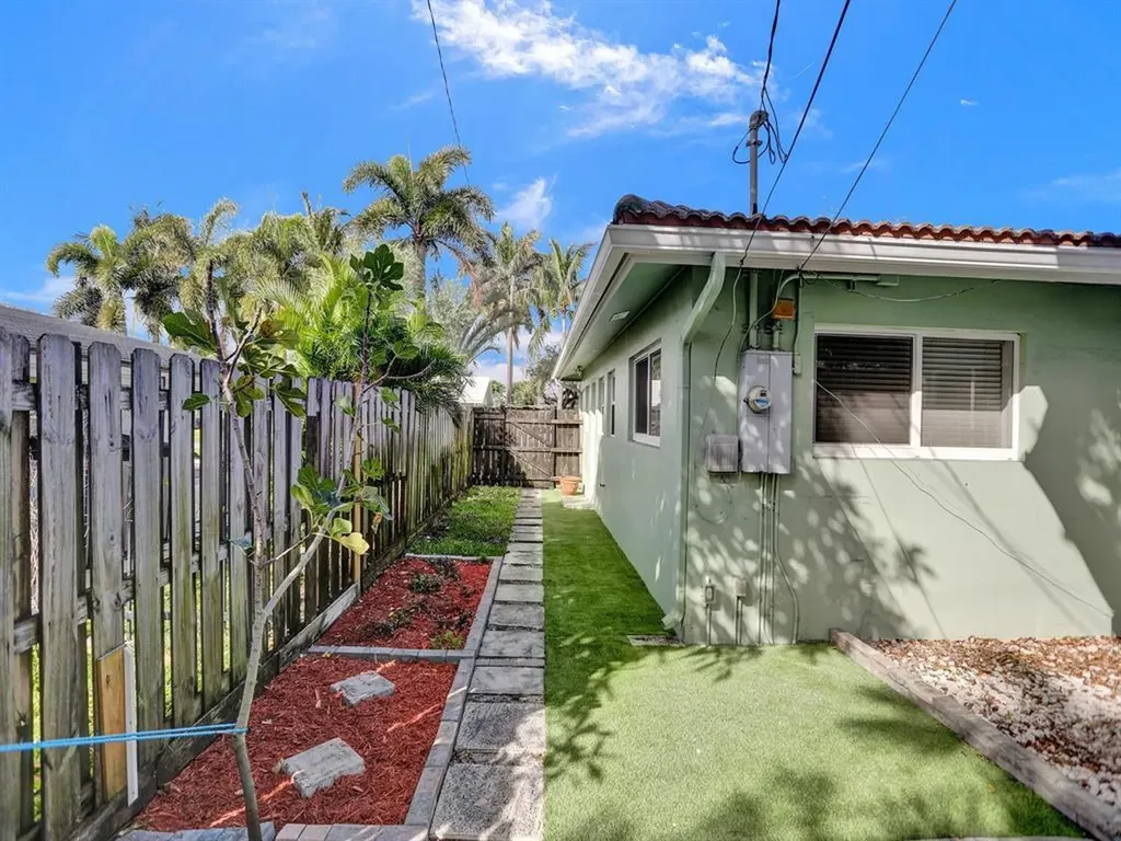 708 NE 24th Avenue Pompano Beach FL 33062