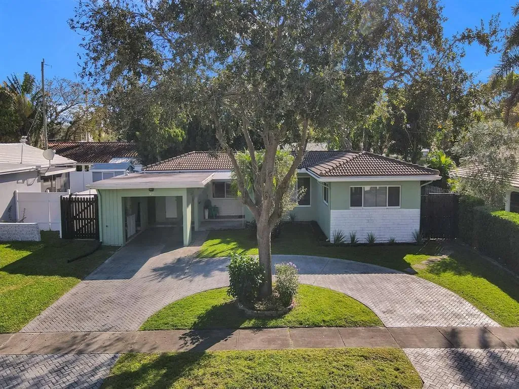 708 NE 24th Avenue Pompano Beach FL 33062
