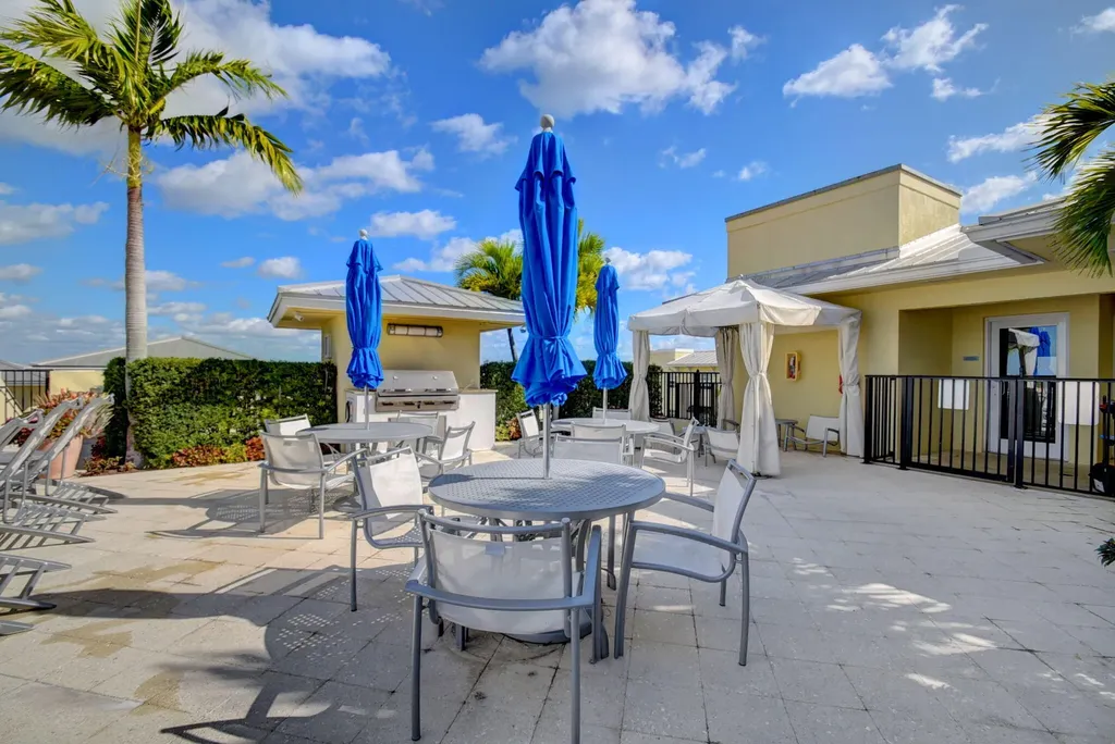 225 NE 1st Street Delray Beach FL 33444