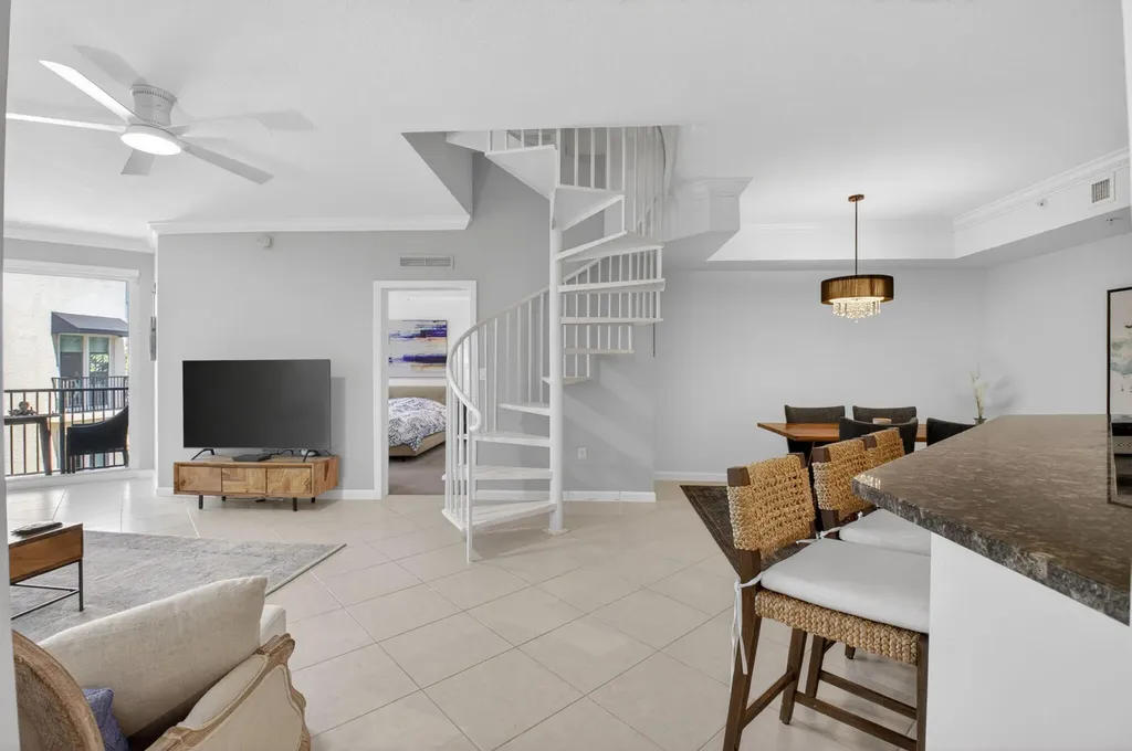 225 NE 1st Street Delray Beach FL 33444
