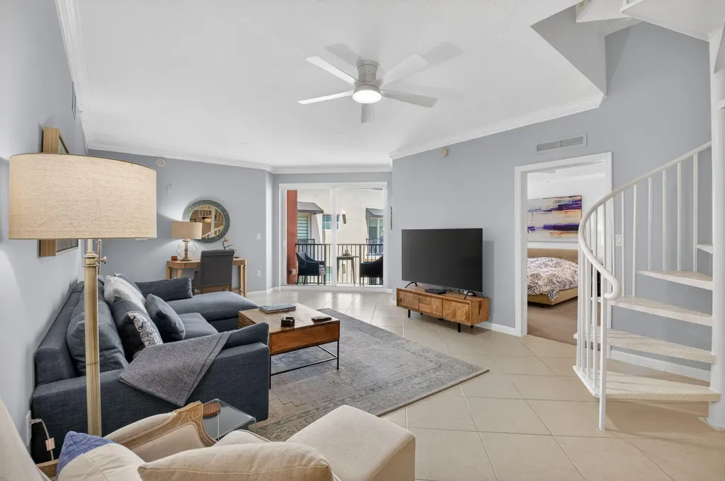 225 NE 1st Street Delray Beach FL 33444