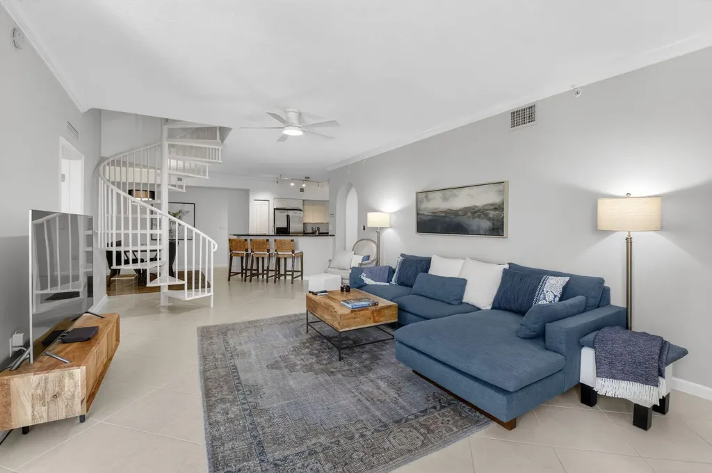 225 NE 1st Street Delray Beach FL 33444