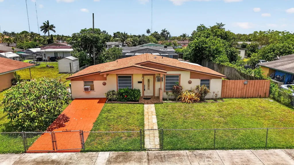 20131 NW 14th Place Miami Gardens FL 33169