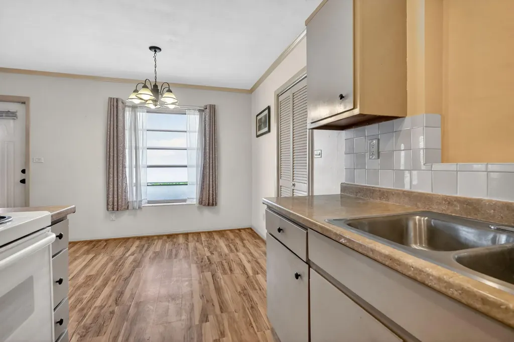 20131 NW 14th Place Miami Gardens FL 33169