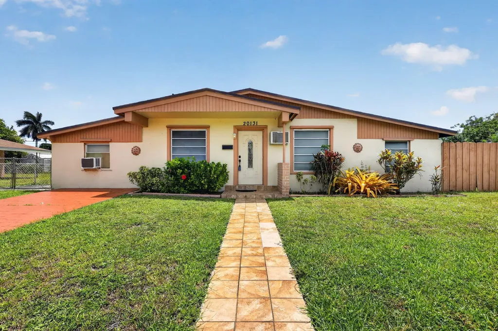 20131 NW 14th Place Miami Gardens FL 33169