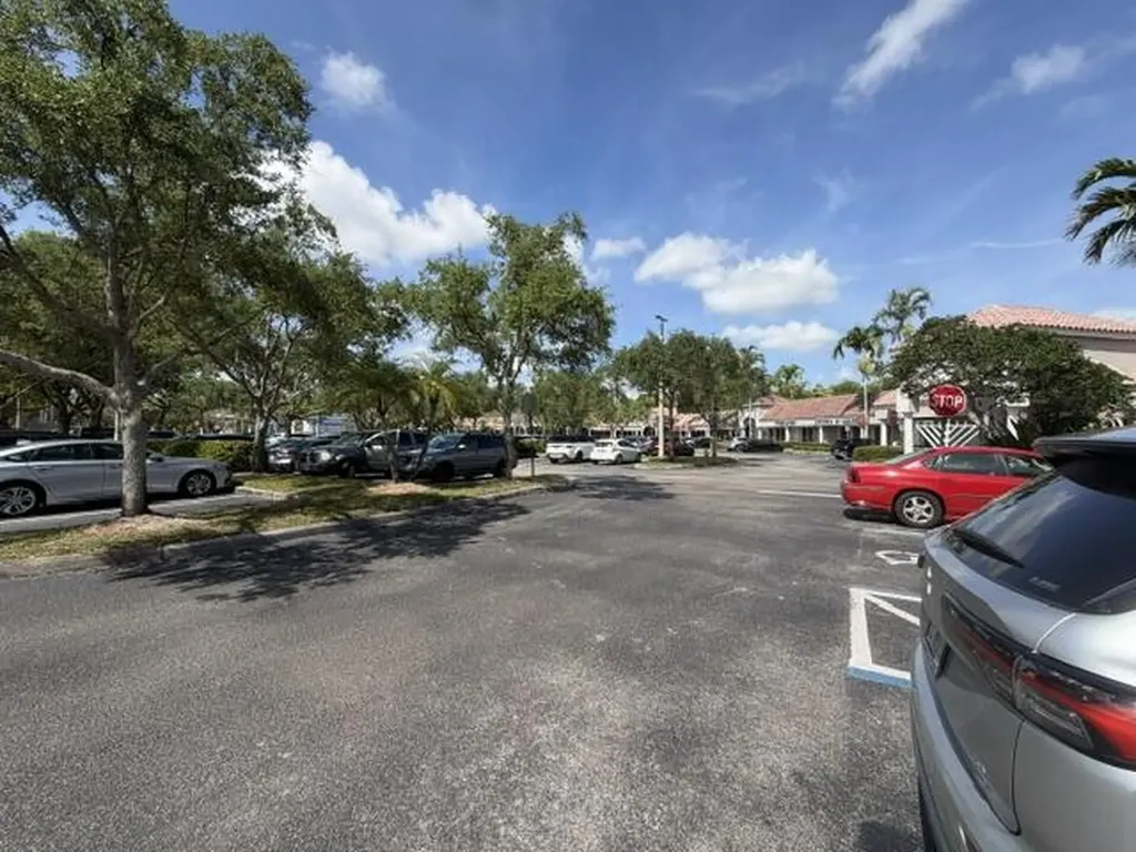 9633 W Broward Boulevard Plantation FL 33324