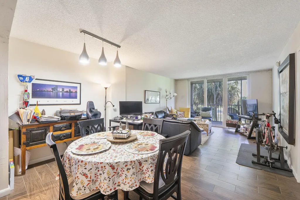 250 Jacaranda Drive Plantation FL 33324