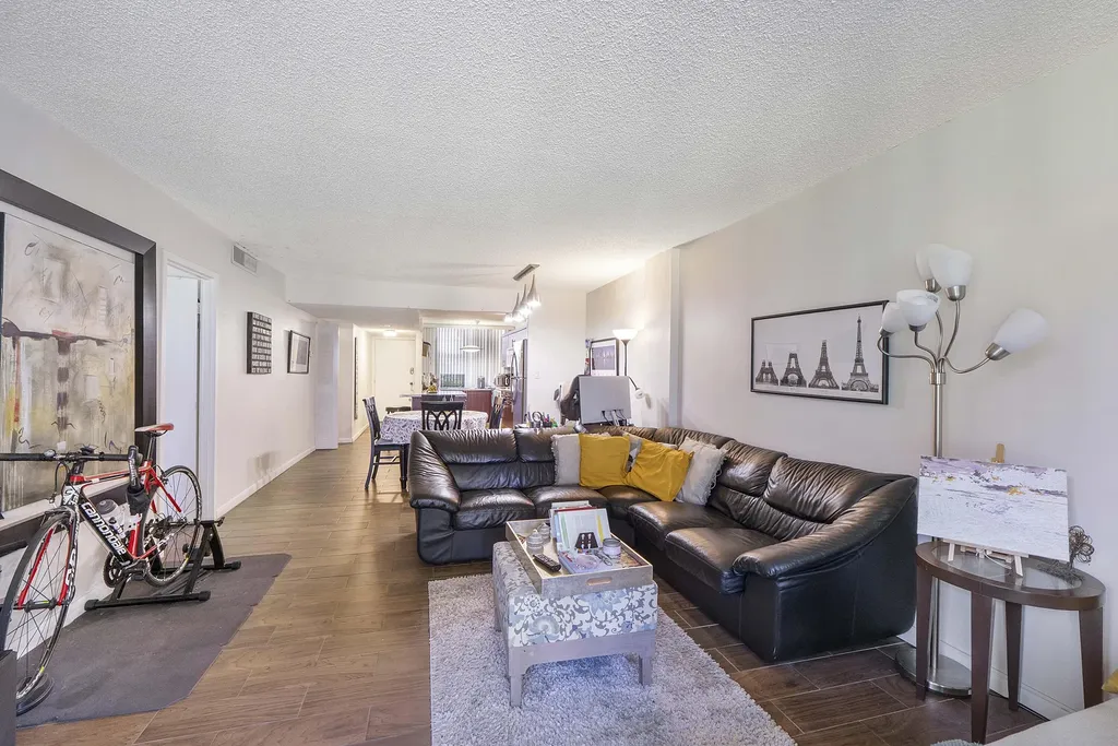 250 Jacaranda Drive Plantation FL 33324