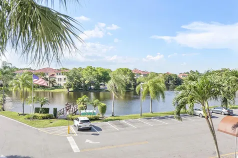 250 Jacaranda Drive Plantation FL 33324
