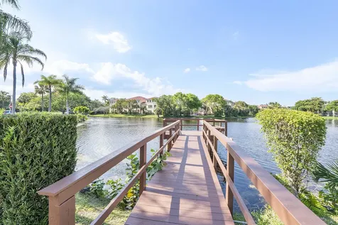 250 Jacaranda Drive Plantation FL 33324